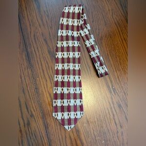 Boston Traders Silk Burgundy and Gray Patterned Tie